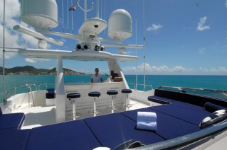 Motor yacht Dona Lola -  Sundeck
